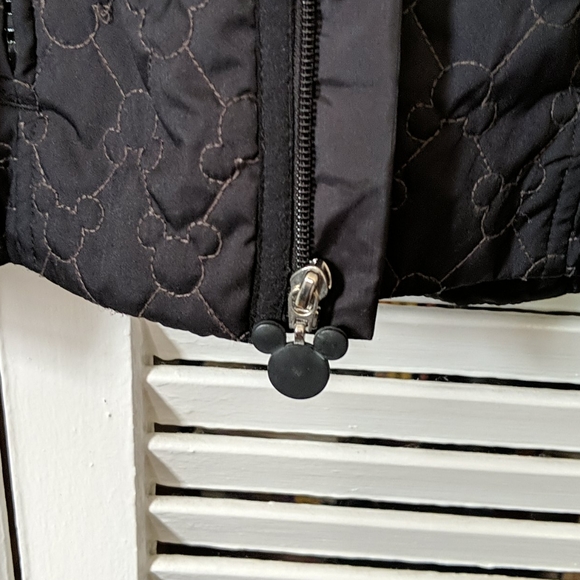 WALT DISNEY WORLD SPORT JACKET SIZE S - Picture 4 of 6